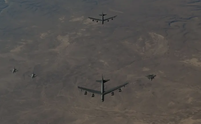 Unjuk Kekuatan, Pesawat Pengebom AS B-52 AS Terbang di 9 Negara Timteng